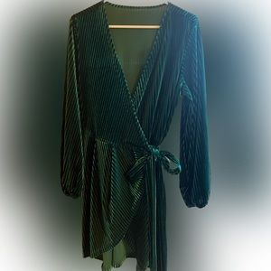 Dark green velvety mini dress